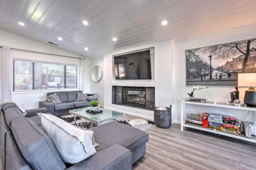 Crestline Cabin Game Room And Private Hot Tub!