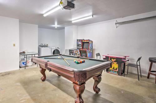 Crestline Cabin Game Room And Private Hot Tub!