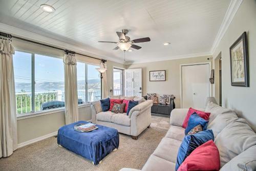 Charming Hilltop Home With Picture-perfect View