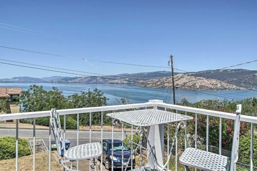Charming Hilltop Home With Picture-perfect View