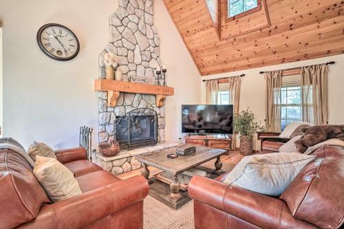 Spacious Lake Arrowhead Home With Putting Green