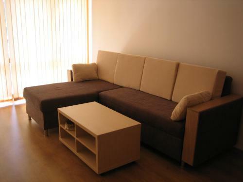 Chateau Del Mar Holiday Apartments