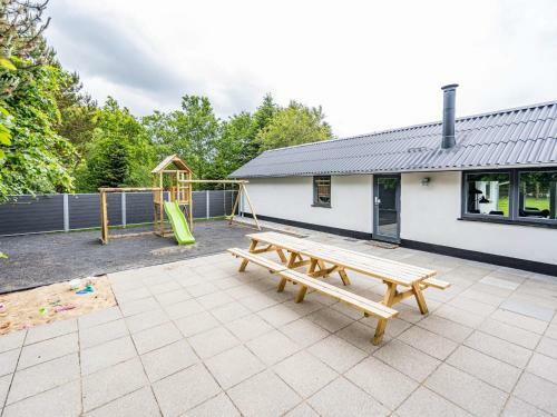 Holiday Home Tarm Lxxvi