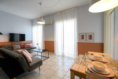 Kamari Apartments Seafront