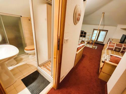 Apartamento Hostdomus - Larice Flat