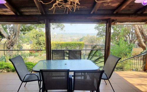 Room In A Private Bird Sanctuary