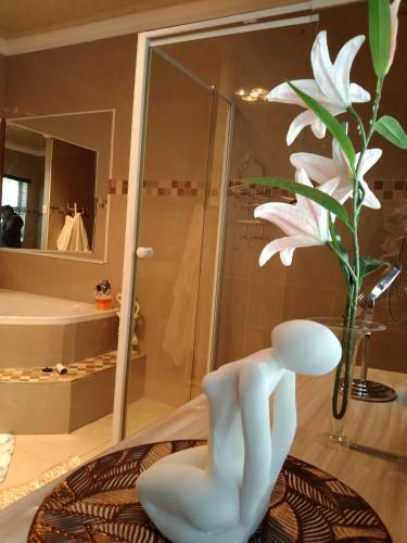 Hostal Menlyn Mews Guesthouse
