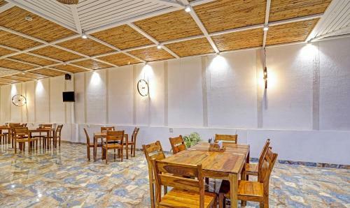 Treebo Trend Hotel Istana Inn
