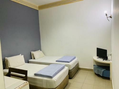 Hostal Ee Hotel