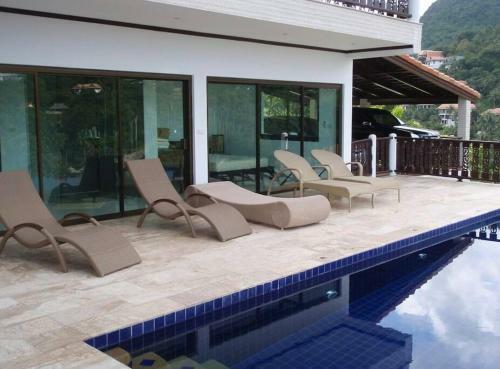 3 Bedroom Seaview Villa Knight