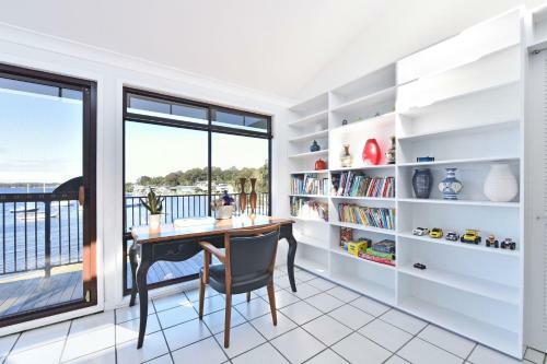 Sunshine Shores