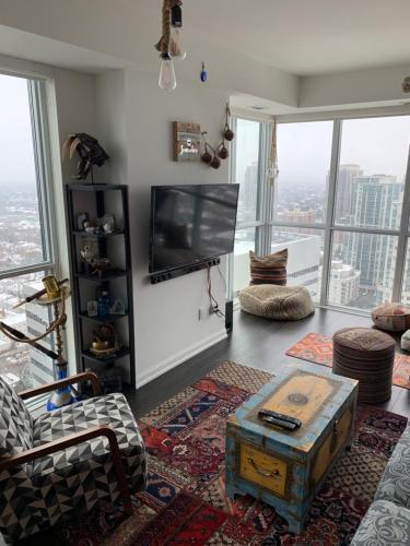 Cozy Boho Apartment North York Skyscraper