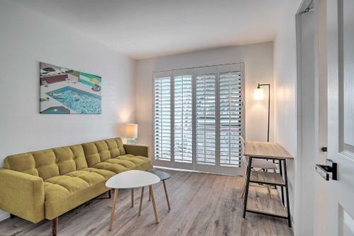 Modern Palm Springs Getaway Near Golf Courses