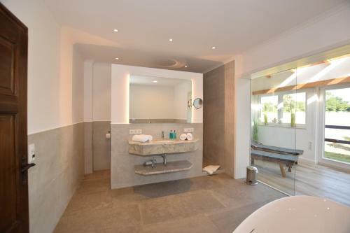 Landhaus Hideaway Mit Aussenpool, Sauna Und Kamin