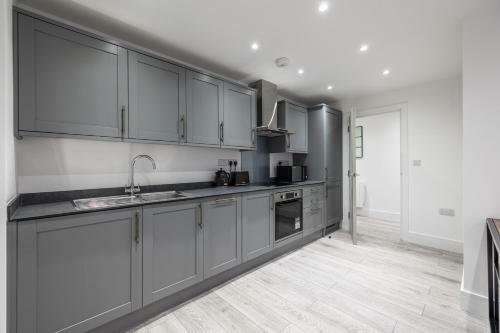 Mbasy Serviced Apartments Camberley