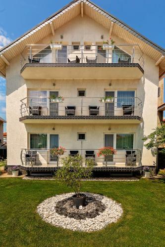 Hostal Vila Mosel
