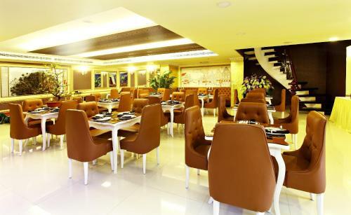 Golden Crown Hotel