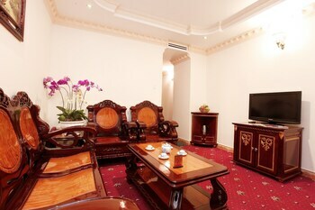 New Pacific Hotel