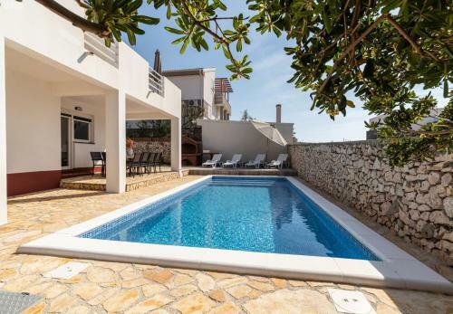Holiday Home Dali - With Pool