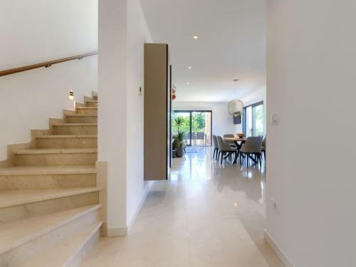 Villa Irena With Pool