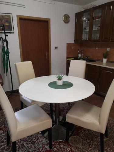 Apartmani Vera