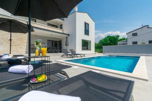 Villa Aria
