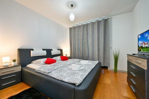 Spacious Apartment In Vara?din