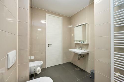 Spacious Apartment In Vara?din