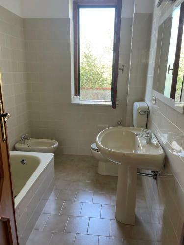 Villa Indipendente Con Giardino