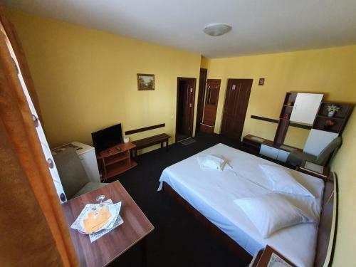 Hotel Complex Turistic Perla