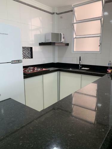 Apartamento Donuts - Guaruj�
