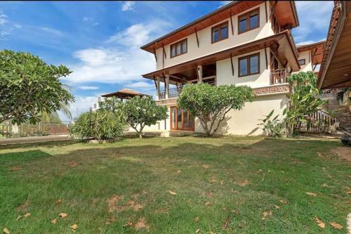 Large 5 Bedroom Seaview Pool Villa