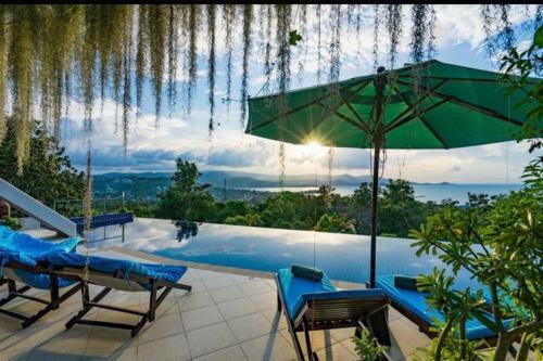 Breathtaking 6 Bedroom Seaview Villa
