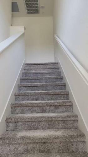 Chic 3 Level Large Kitchen Close To 5 Golf Courses