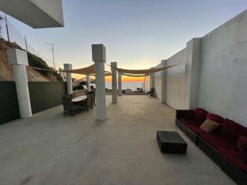 Villa Triton's Playhouse Beachfront