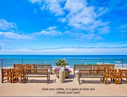 Newly Remodeled Solana Beach Townhouse!