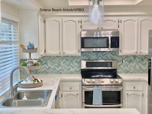 Newly Remodeled Solana Beach Townhouse!