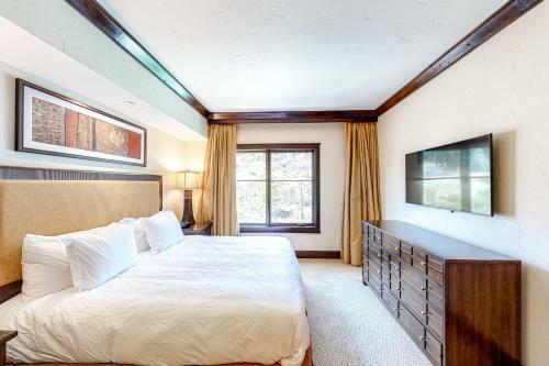 Hotel Constellation Residences #4203