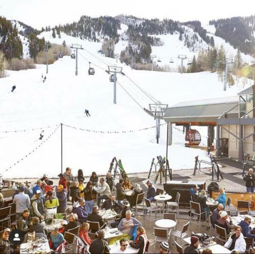 Apartamento Downtown Aspen 2 Bedroom Condo