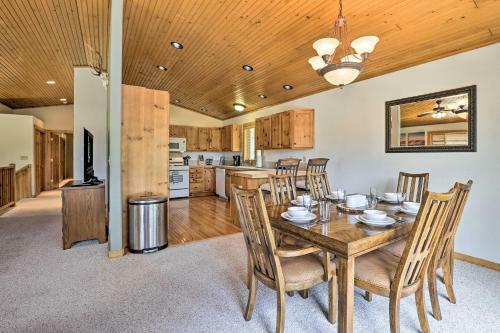 Grand Lake Getaway With Deck, Grill And Pond View