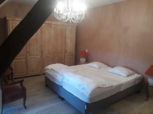 Grand G�te Au Ch�teau