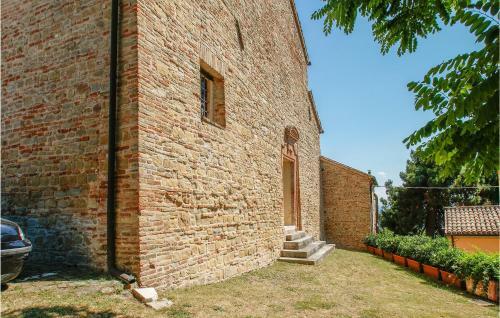 Amazing Apartment In Casteldimezzo With 1 Bedrooms
