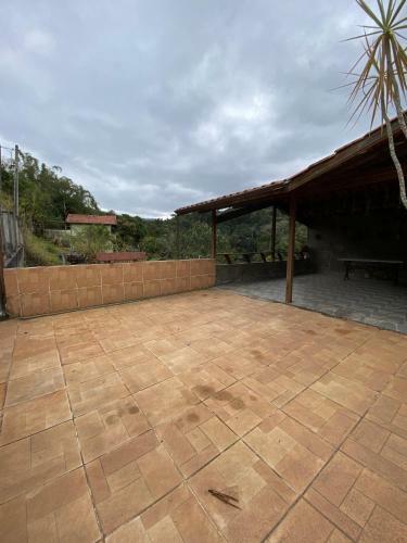 Chal� Dos Carvalho - No Centro De Penedo