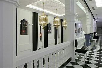 Hotel Tajmasago Castle