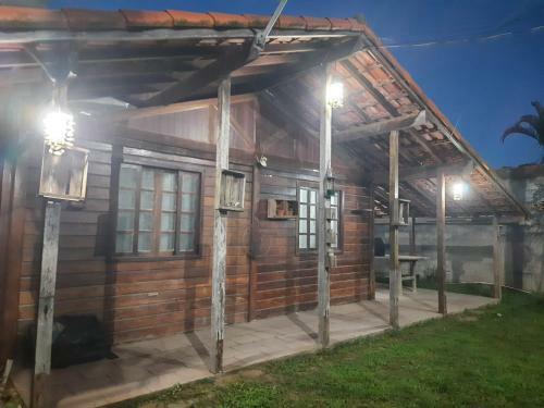 Casa De Madeira Em Condom�nio