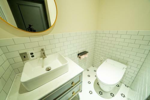 Hotel Raw_