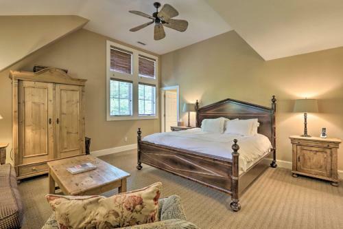 Magnificent Waterfront Gem Fire Pit And Sauna!