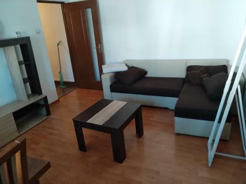 Apartament 3 Camere 7 Noiembrie