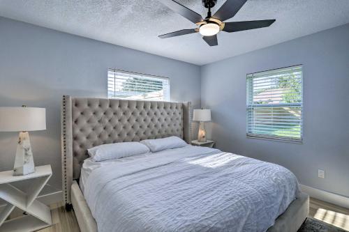 Beach House With Outdoor Kitchen, Walk To Coast
