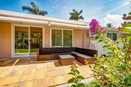 Renovated Quiet All King Bed Suites
